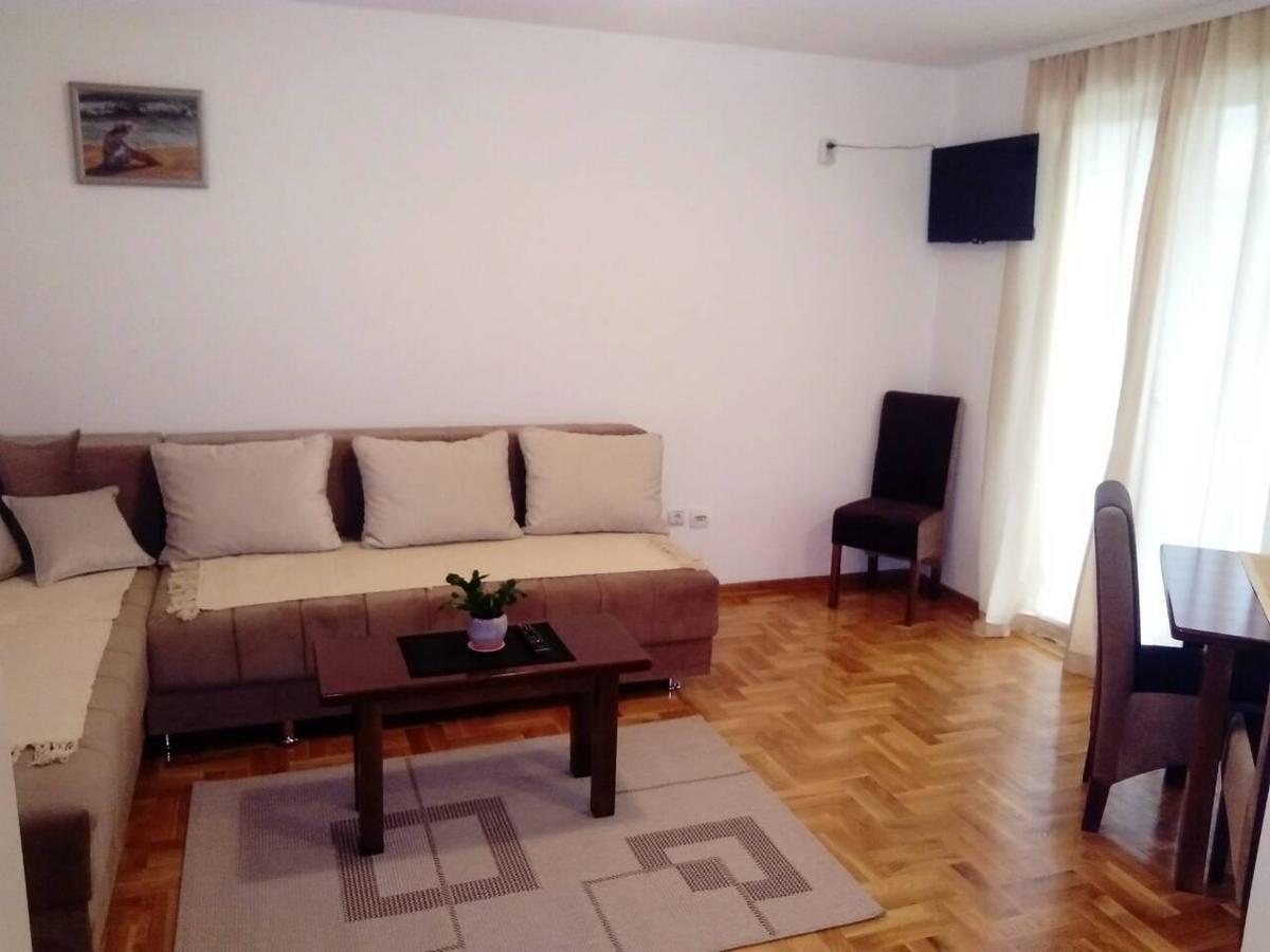 Apartment Laca Vrnjačka Banja Exterior foto