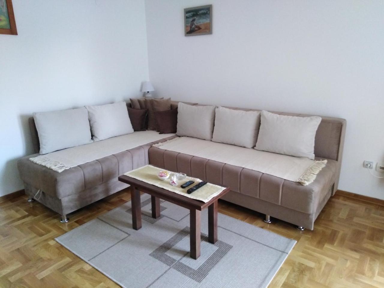 Apartment Laca Vrnjačka Banja Exterior foto